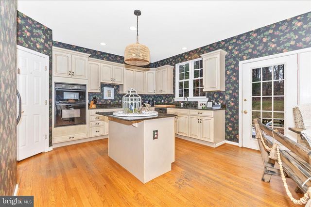 13607 BARDON RD, Phoenix, MD 21131