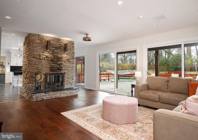 2307 HIDDEN GLEN DR, Owings Mills, MD 21117