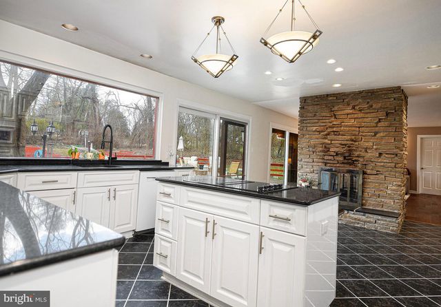 2307 HIDDEN GLEN DR, Owings Mills, MD 21117