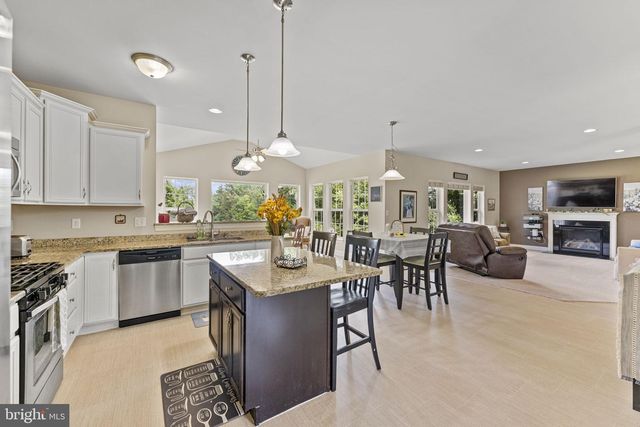 116 HOMESTEAD LN, Sellersville, PA 18960