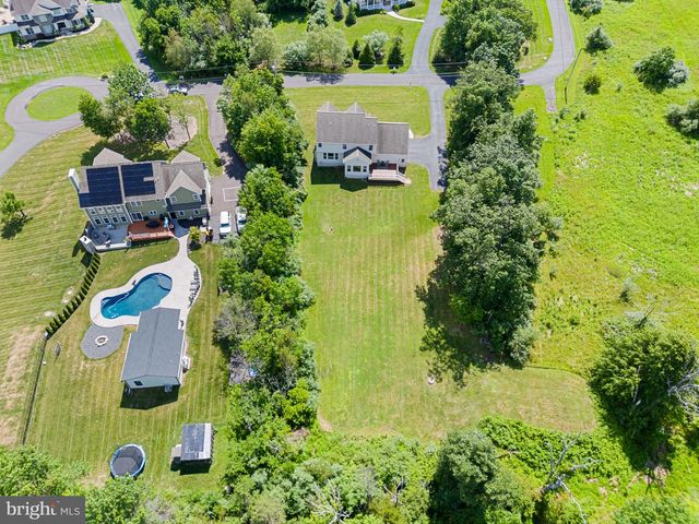 116 HOMESTEAD LN, Sellersville, PA 18960