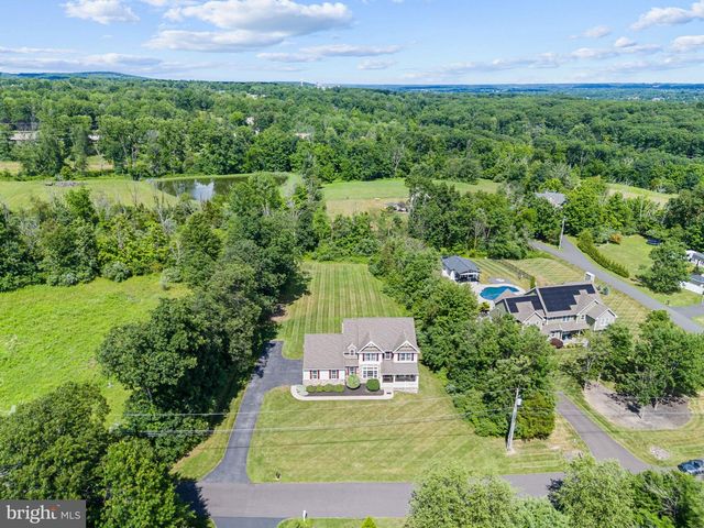 116 HOMESTEAD LN, Sellersville, PA 18960