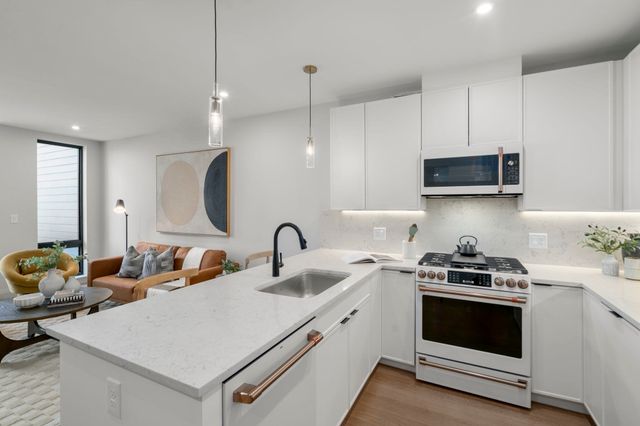 100 Lincoln Street 405, Boston, MA 02135