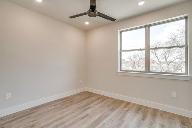 408 Foch Street 100, Fort Worth, TX 76107