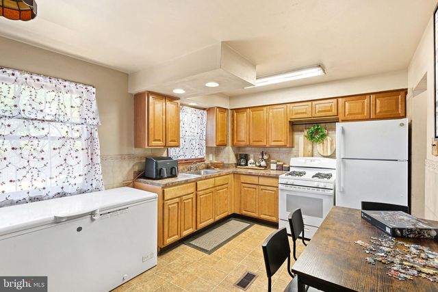 2817 BOYD ST, Pennsauken, NJ 08110