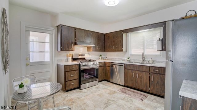 211 Marcella Rd, Parsippany-troy Hills Twp., NJ 07054