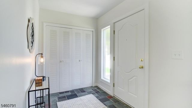 211 Marcella Rd, Parsippany-troy Hills Twp., NJ 07054