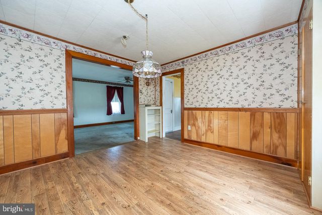 3040 MANOR RD, Coatesville, PA 19320