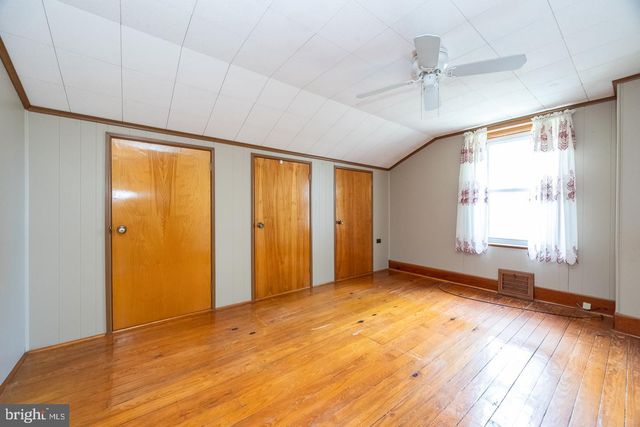3040 MANOR RD, Coatesville, PA 19320