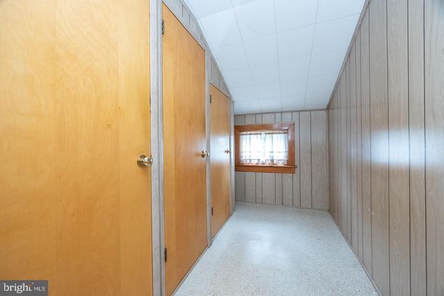 3040 MANOR RD, Coatesville, PA 19320