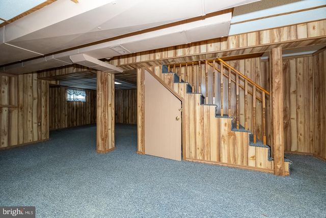 3040 MANOR RD, Coatesville, PA 19320