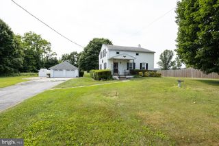 3040 MANOR RD, Coatesville, PA 19320