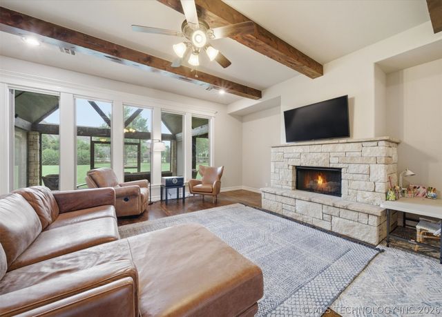 19746 E 70th Street North, Owasso, OK 74055