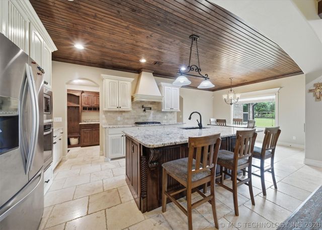 19746 E 70th Street North, Owasso, OK 74055