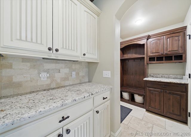 19746 E 70th Street North, Owasso, OK 74055