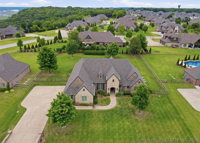 19746 E 70th Street North, Owasso, OK 74055