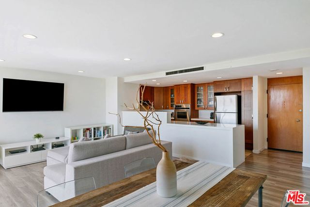 2160 Century Park East 804, Los Angeles, CA 90067