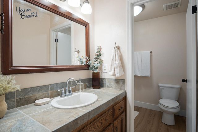 818 W Grand Avenue, Porterville, CA 93257