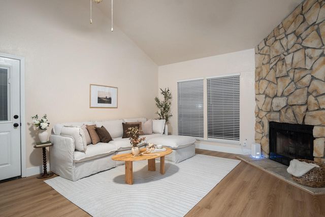 818 W Grand Avenue, Porterville, CA 93257