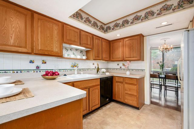 4957 Wintersong Lane, 8, Westerville, OH 43081