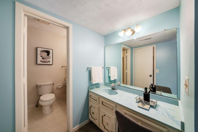 4957 Wintersong Lane, 8, Westerville, OH 43081