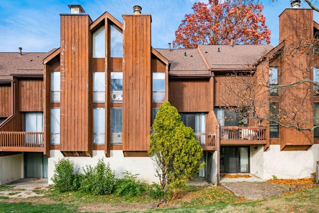 4957 Wintersong Lane, 8, Westerville, OH 43081