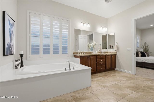 3374 E ASTER Drive, Chandler, AZ 85286