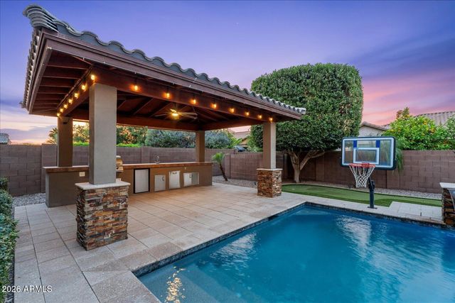 3374 E ASTER Drive, Chandler, AZ 85286