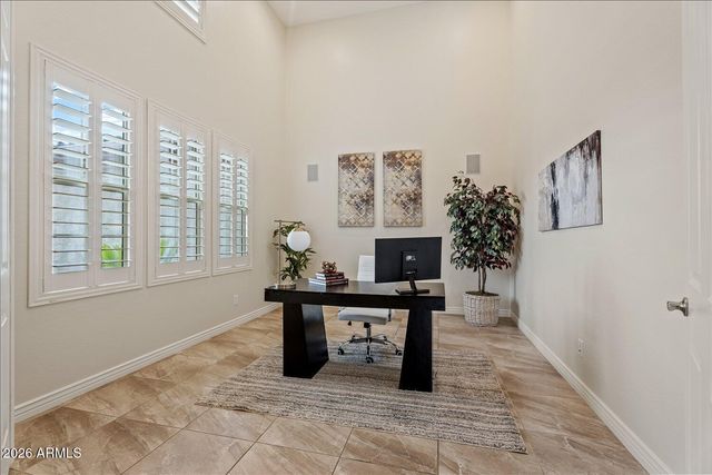3374 E ASTER Drive, Chandler, AZ 85286