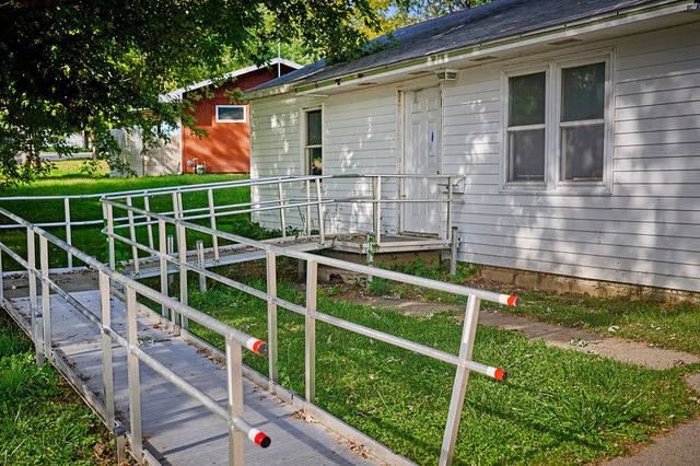 709 E 27th Street S, Newton, IA 50208