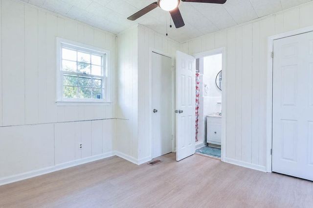 1407 Casey Creek Rd, Chesnee, SC 29323