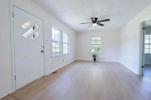 1407 Casey Creek Rd, Chesnee, SC 29323