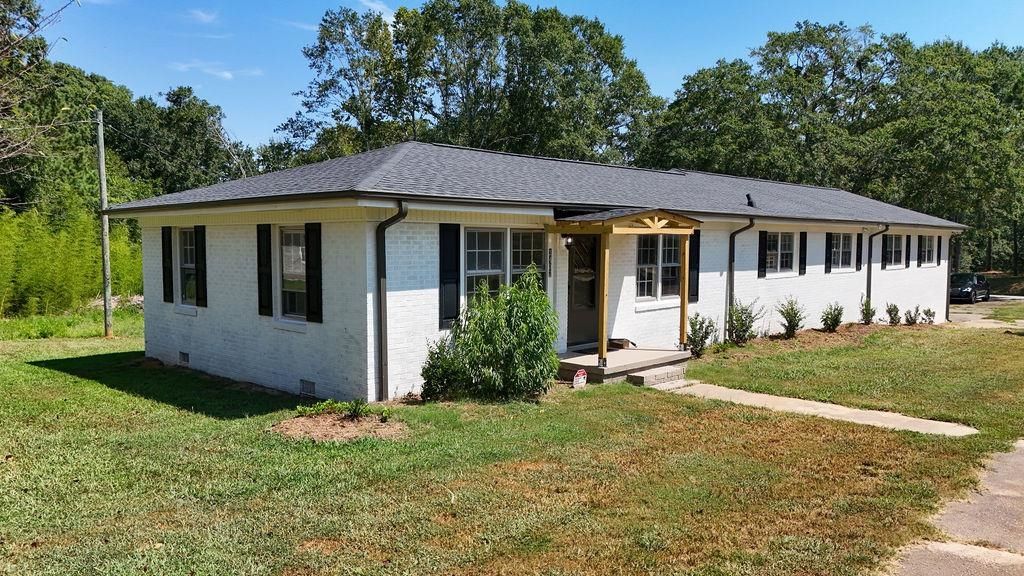 1407 Casey Creek Rd, Chesnee, SC 29323