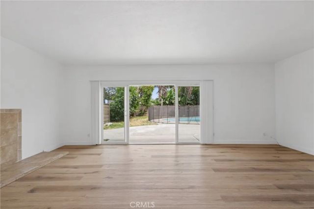 8938 Gothic Avenue, North Hills, CA 91343