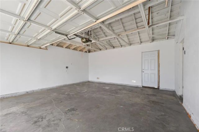 8938 Gothic Avenue, North Hills, CA 91343