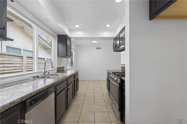 8938 Gothic Avenue, North Hills, CA 91343