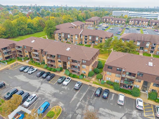 1507 Raspberry Court, Edison, NJ 08817