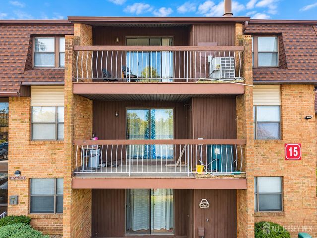 1507 Raspberry Court, Edison, NJ 08817