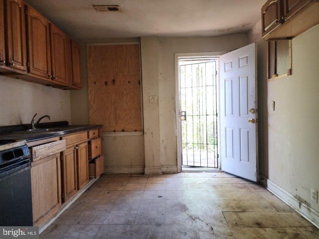 3057 BRIGHTON ST, Baltimore, MD 21216