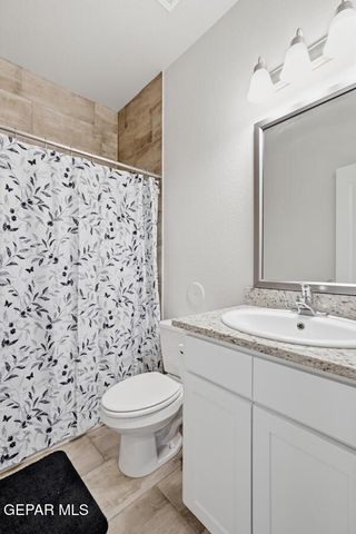 401 PLATEAU Drive, Socorro, TX 79927