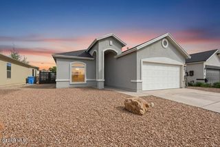 401 PLATEAU Drive, Socorro, TX 79927