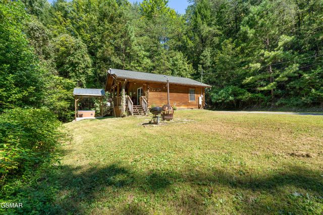 1284 Laurel Lick Rd Apt 2, Sevierville, TN 37862