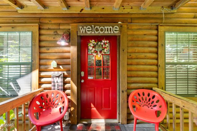 1284 Laurel Lick Rd Apt 2, Sevierville, TN 37862