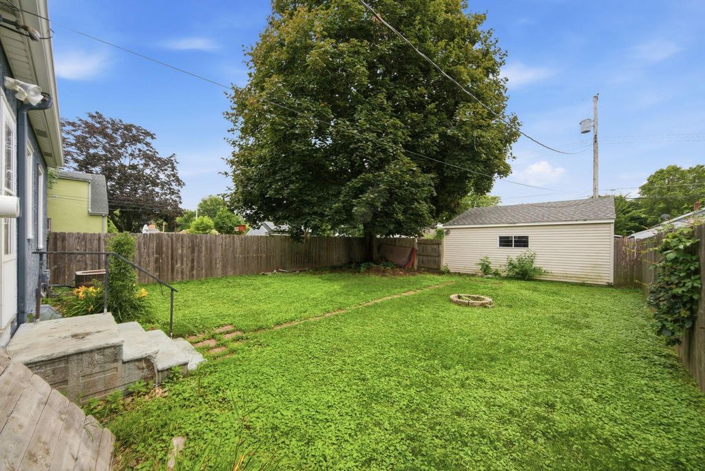 1828 Bush Avenue E, Saint Paul, MN 55119 — photo 4