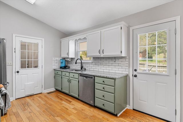 63 Debra Lane, Ringgold, GA 30736