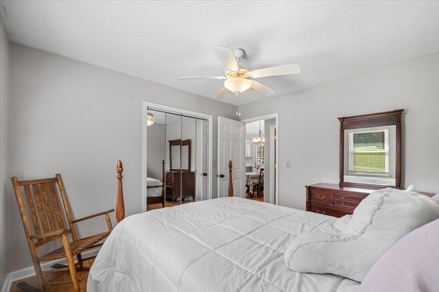 63 Debra Lane, Ringgold, GA 30736