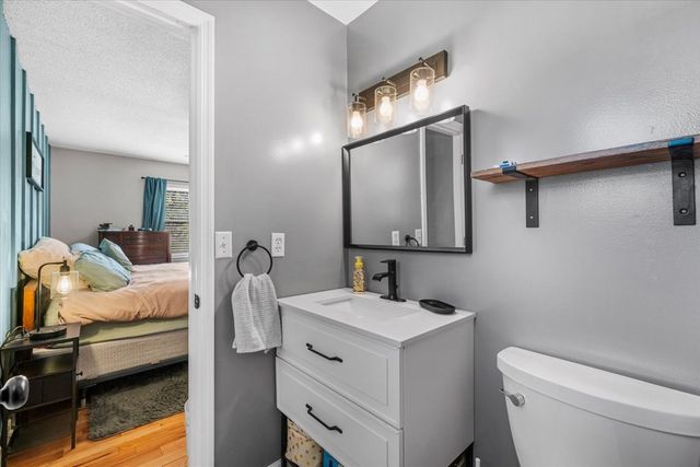 63 Debra Lane, Ringgold, GA 30736