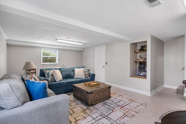 63 Debra Lane, Ringgold, GA 30736