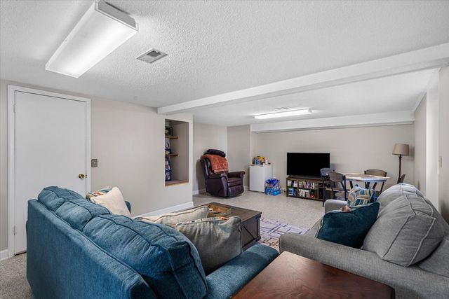 63 Debra Lane, Ringgold, GA 30736