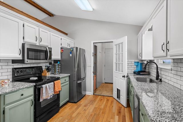 63 Debra Lane, Ringgold, GA 30736